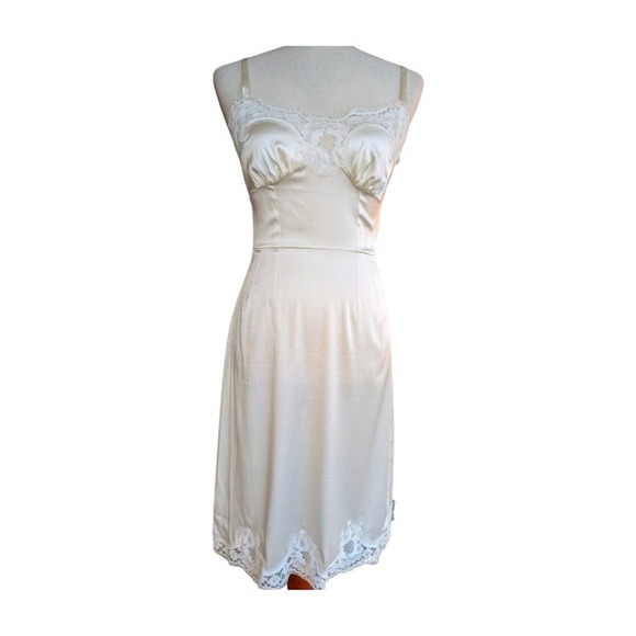 Dolce‎ & Gabbana Silk Lace Slip Dress Made in Italy Ivory Size 38 - Picture 2 of 9